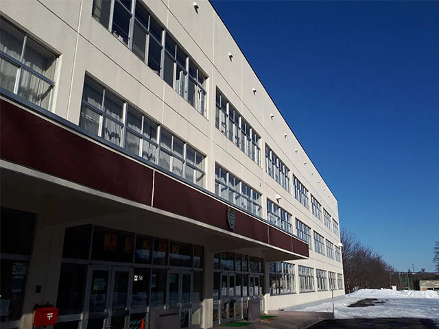 安平町追分小学校